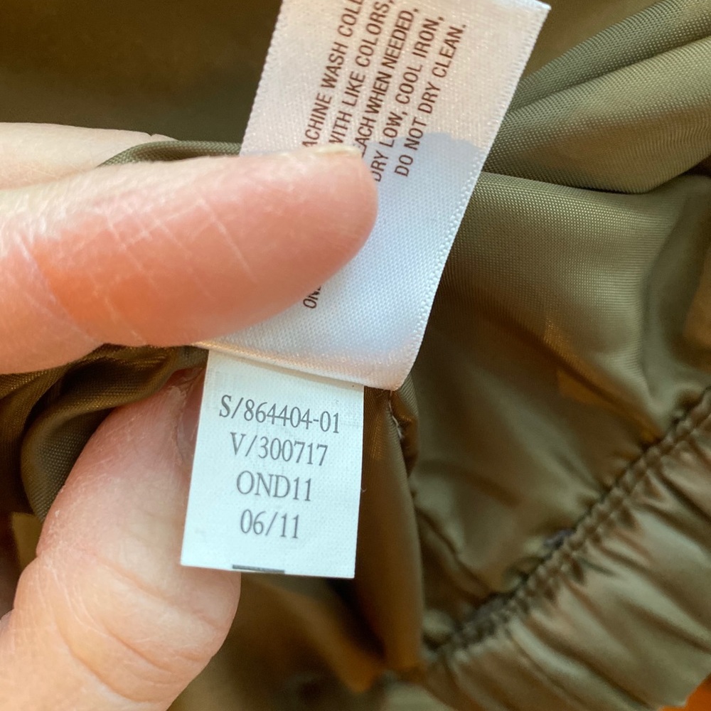 Old Navy Vintage Puffer Vest - Picture 5 of 5